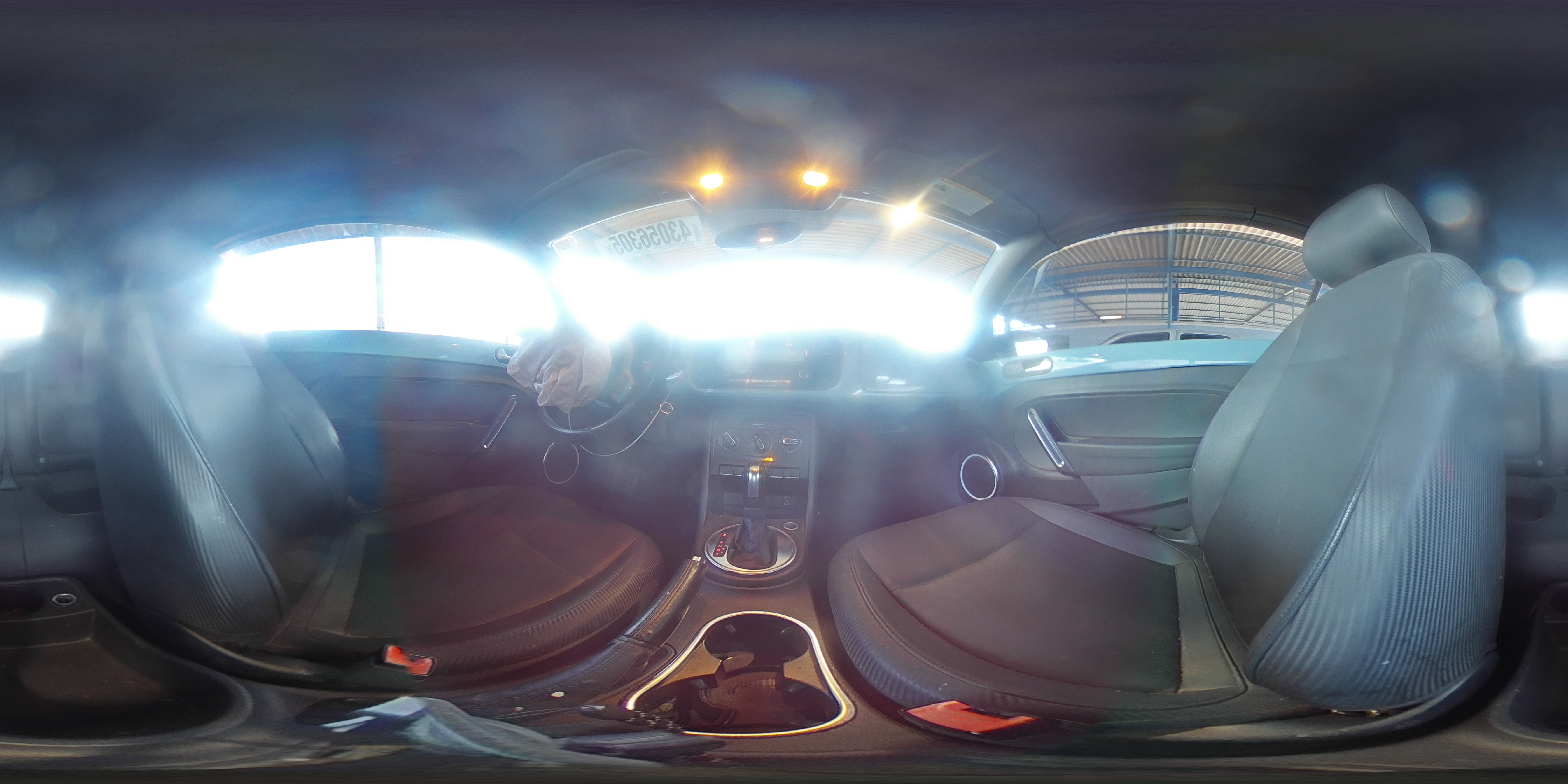 2013 Volkswagen Beetle - Image 13