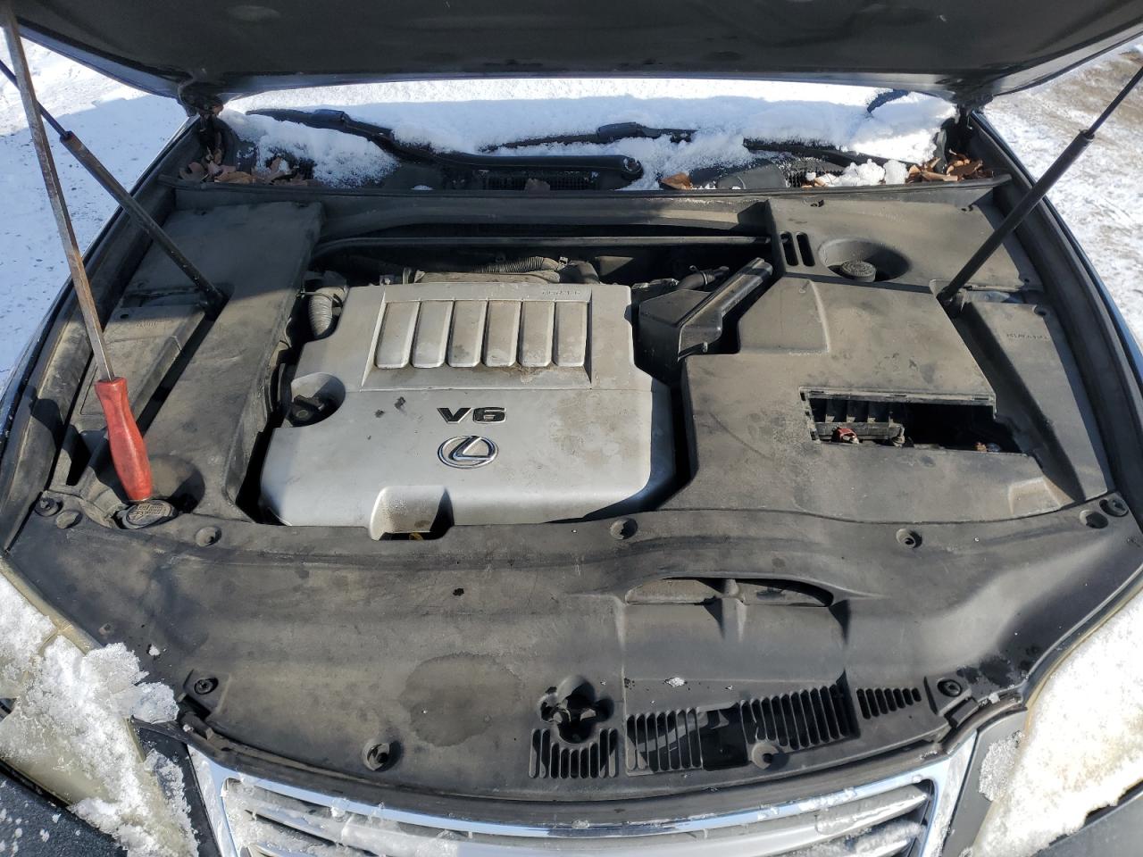 2010 Lexus ES - Image 11