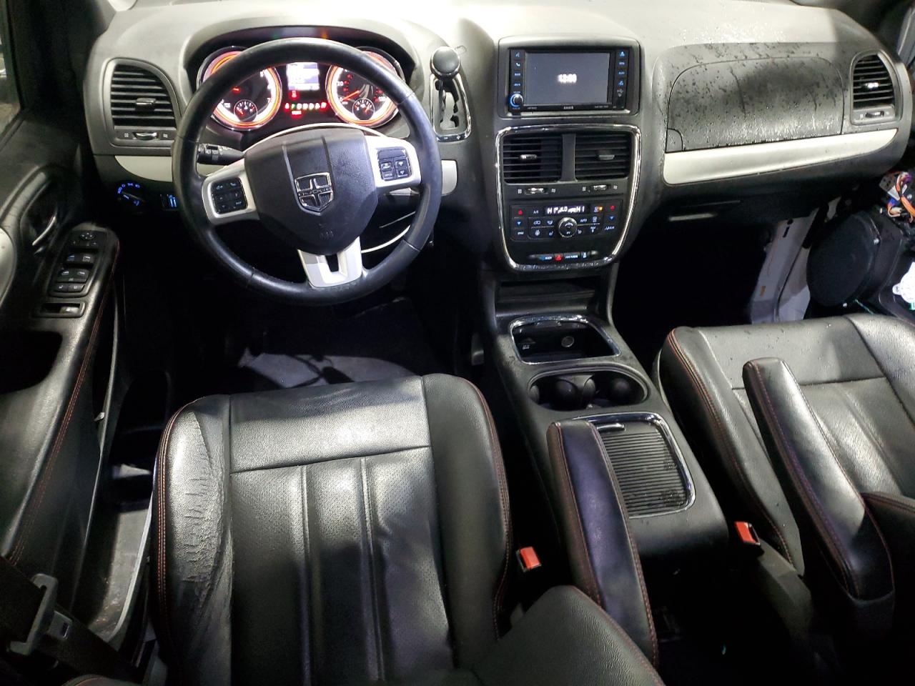 2019 Dodge Caravan - Image 8