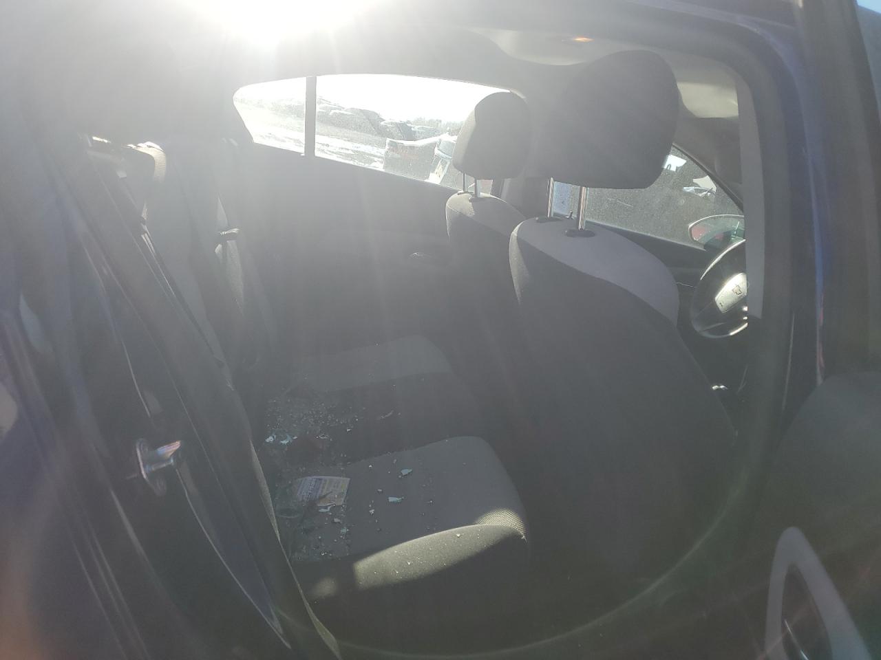 2013 Chevrolet Cruze - Image 10