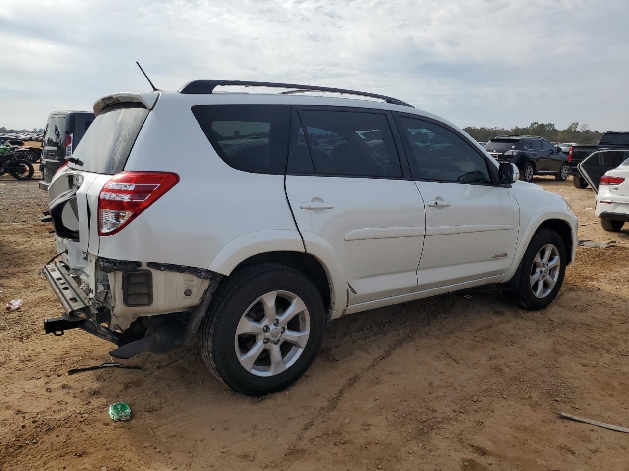 2010 Toyota RAV 4 - Image 3