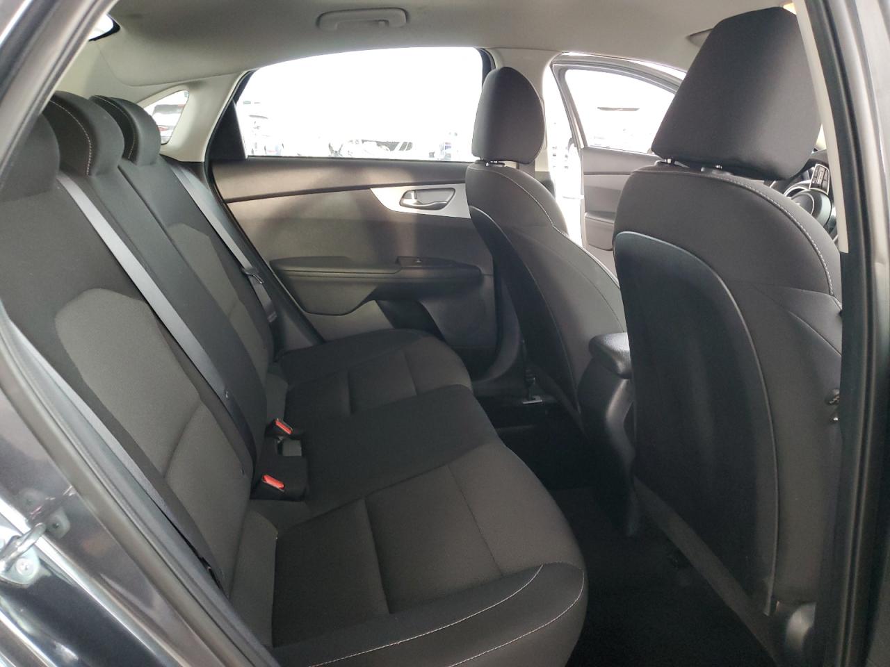 2023 Kia Forte - Image 10