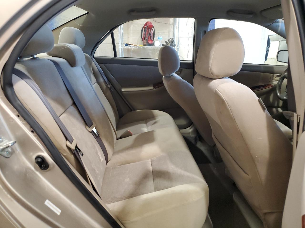 2005 Toyota Corolla - Image 10