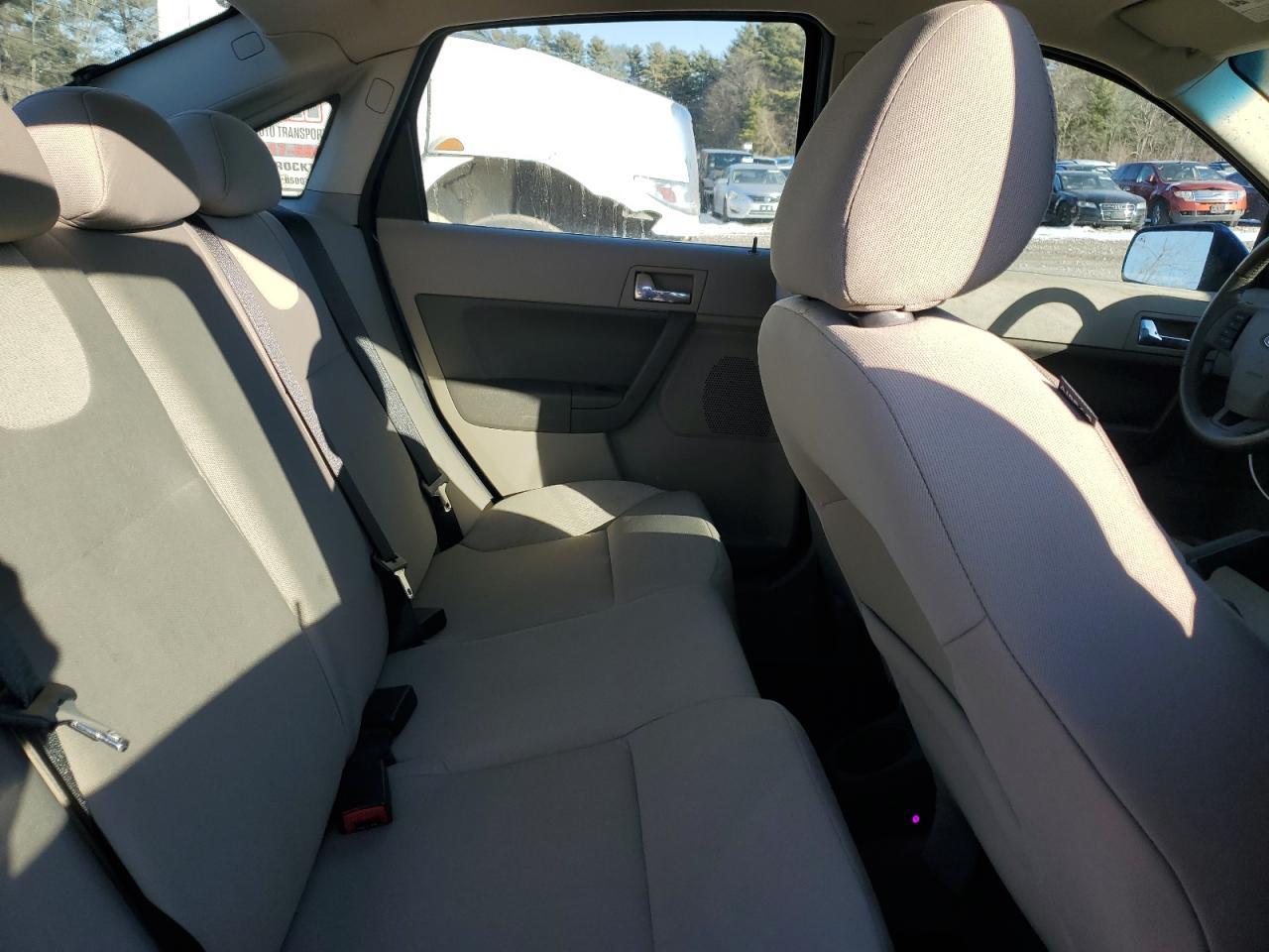 2009 Ford Focus - Image 10