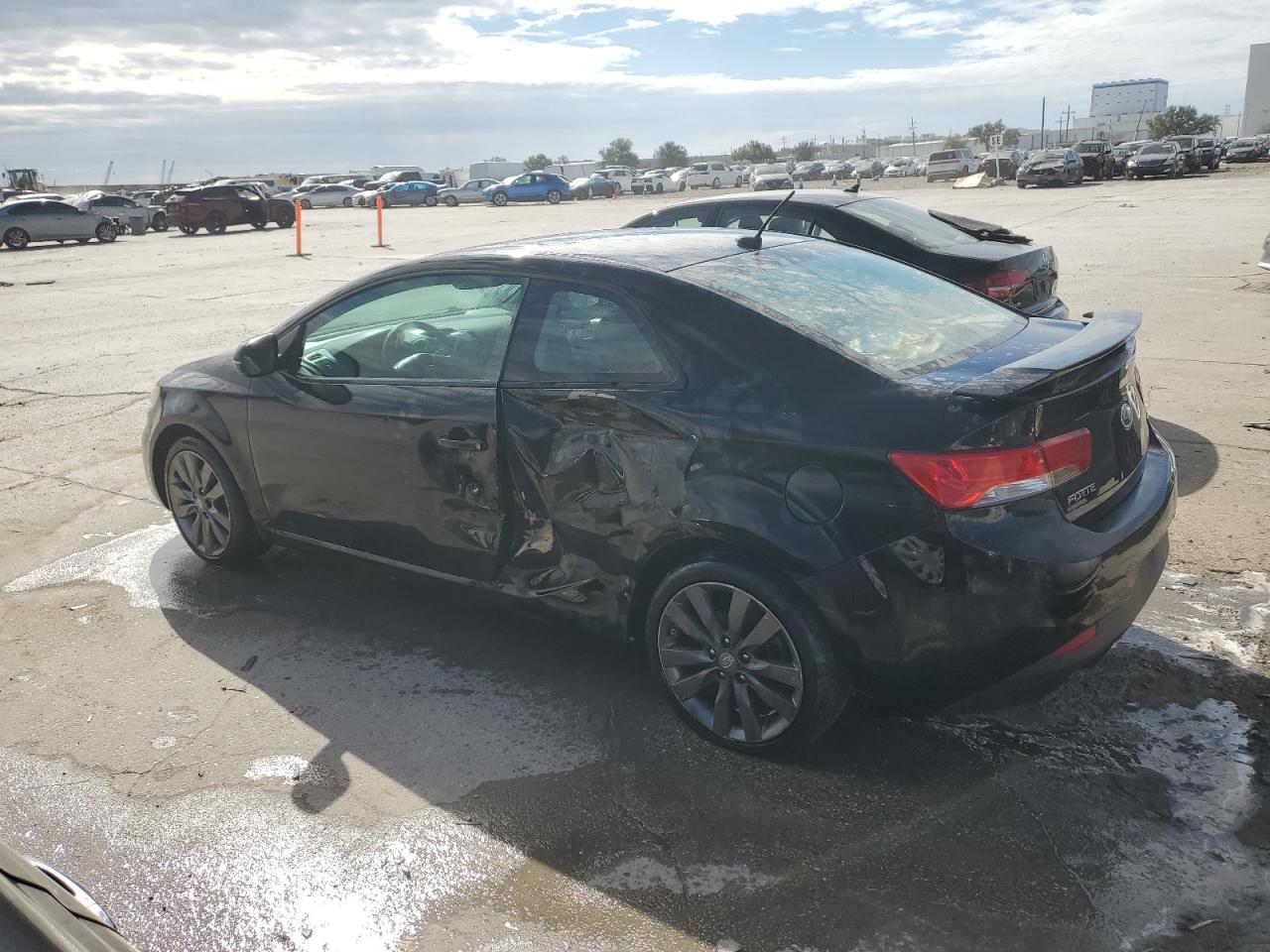 2012 Kia Forte - Image 2