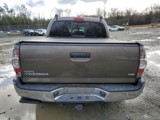  TOYOTA TACOMA 2015 Серый