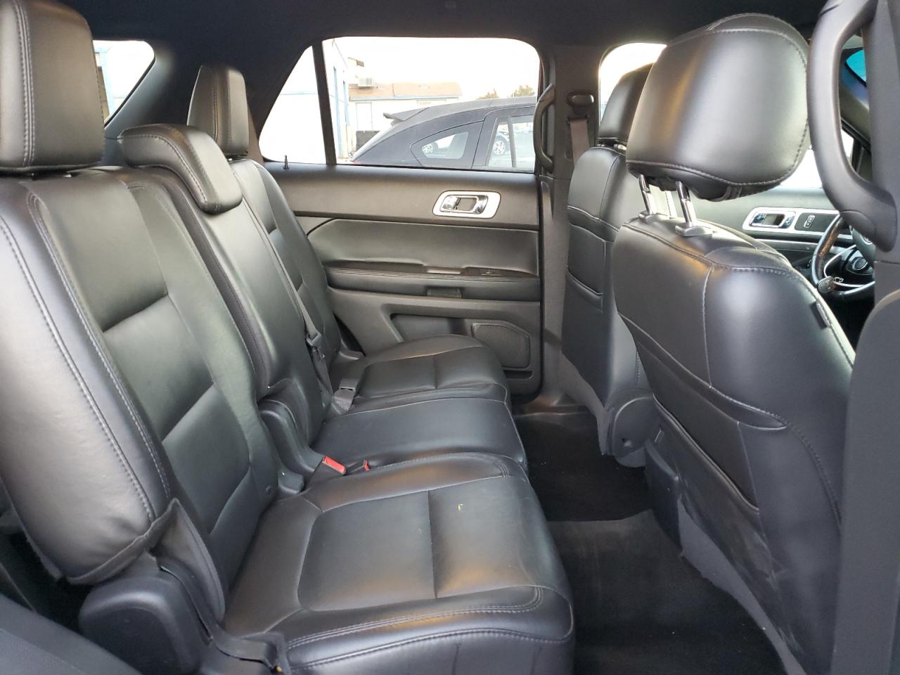 2014 Ford Explorer - Image 11