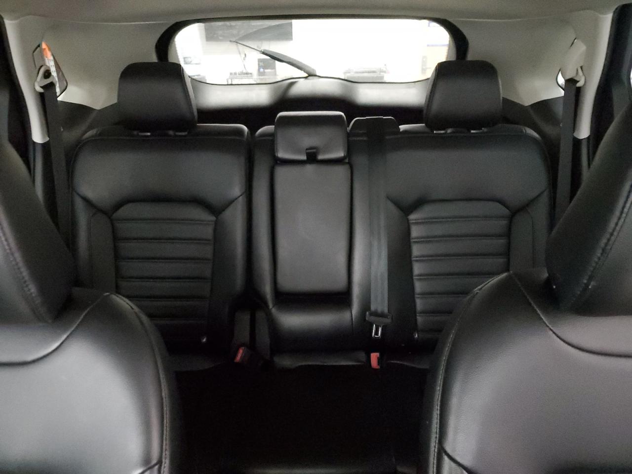 2023 Ford Edge - Image 10