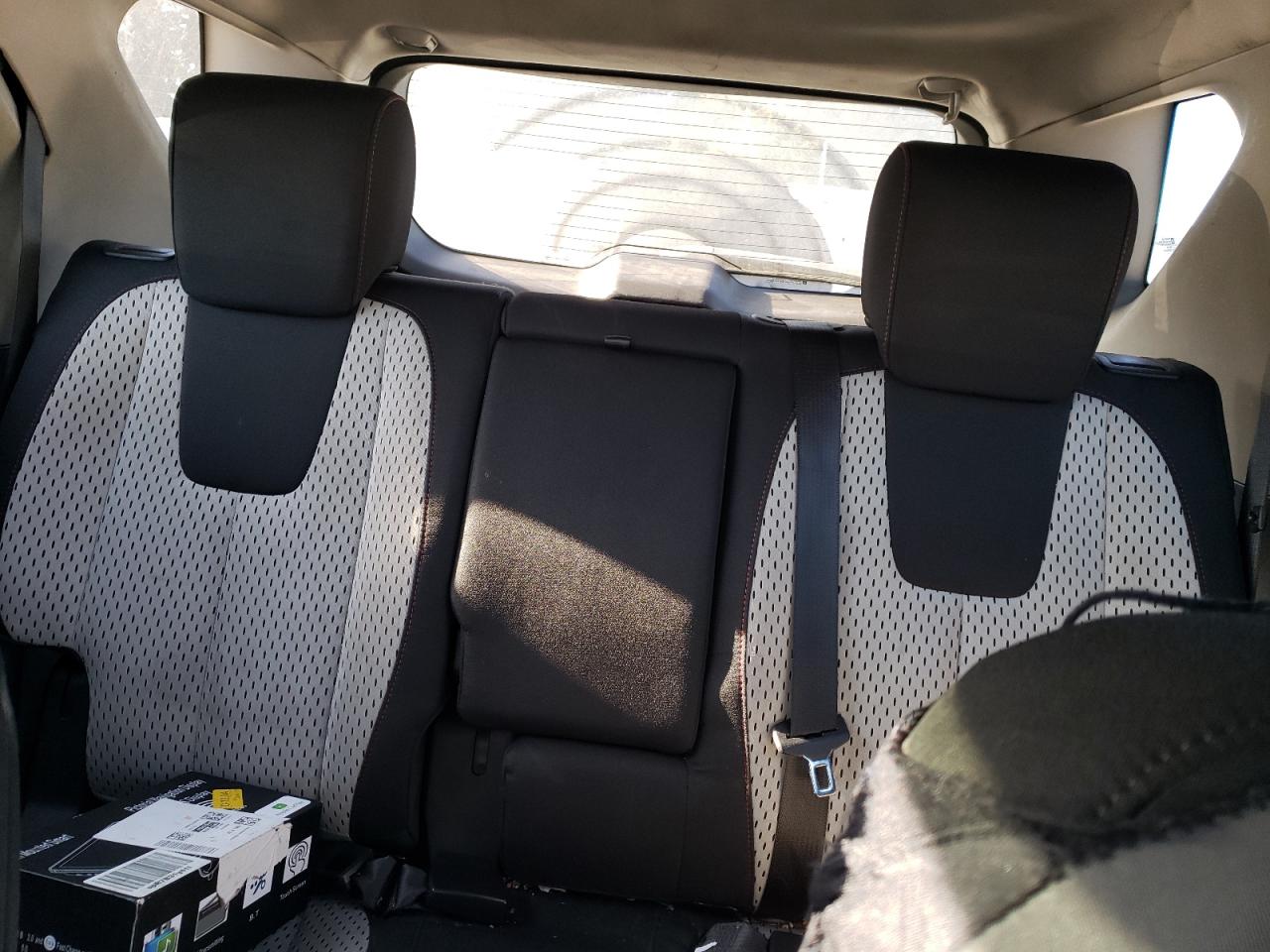 2010 Chevrolet Equinox - Image 10
