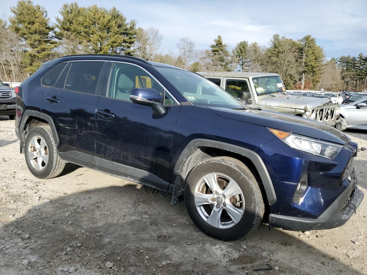 2019 Toyota RAV 4 - Image 4