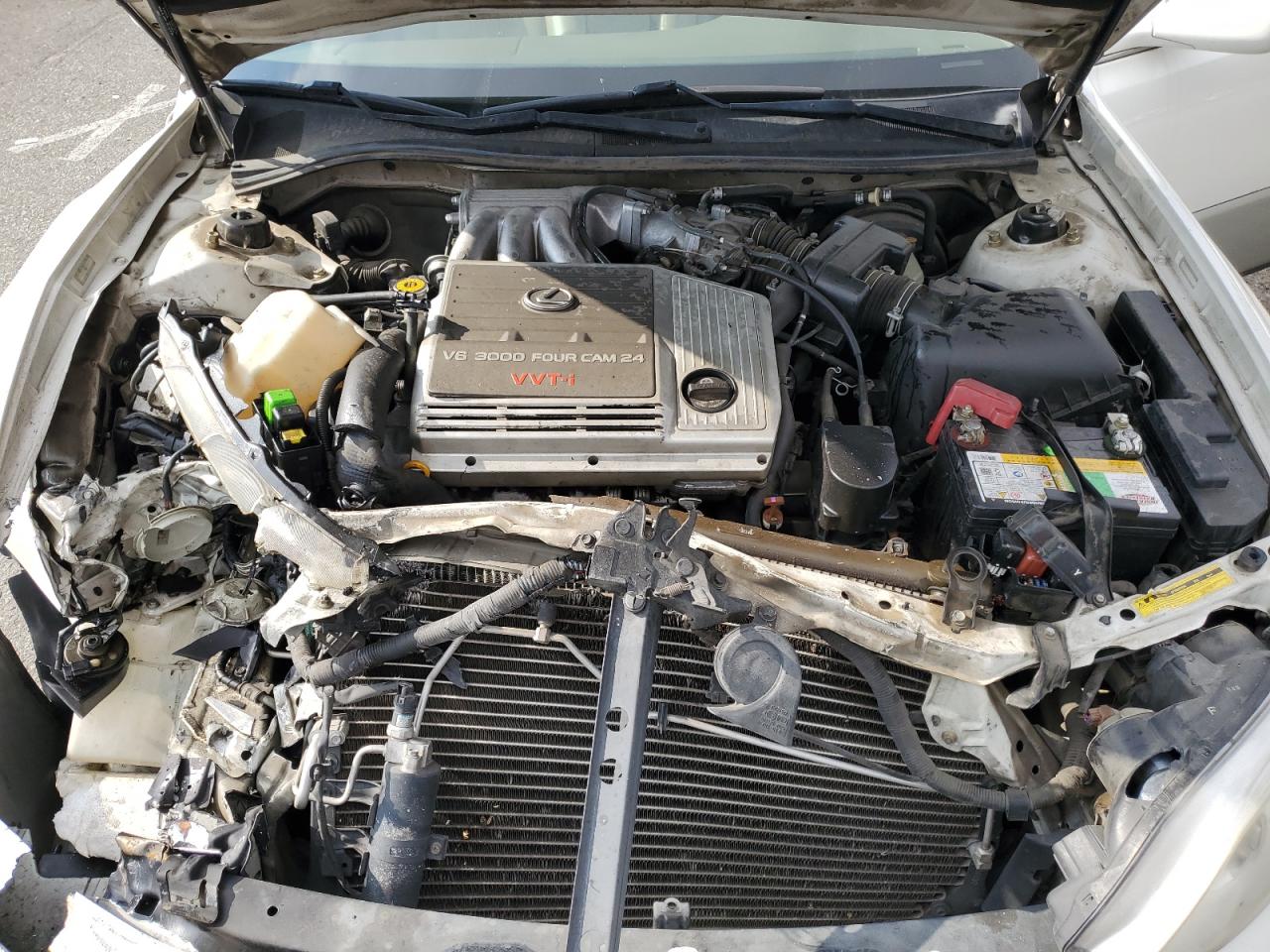 2000 Lexus ES - Image 12