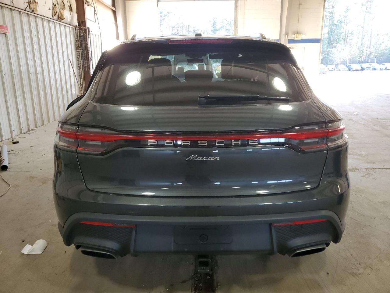 2024 Porsche Macan - Image 6