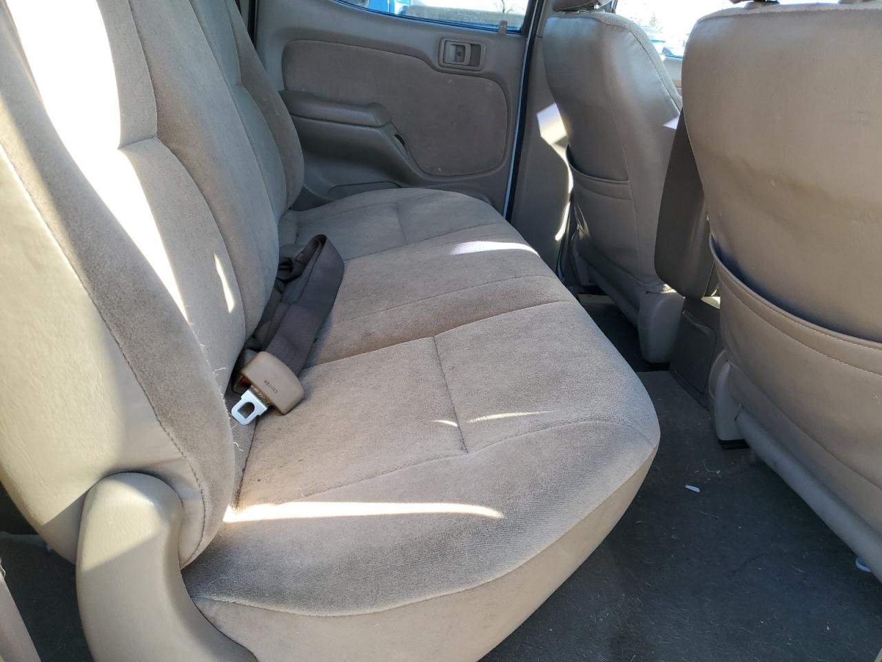 2002 Toyota Tacoma - Image 10