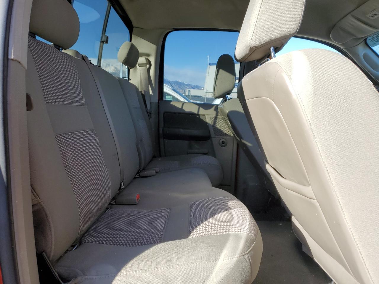 2007 Dodge RAM - Image 10