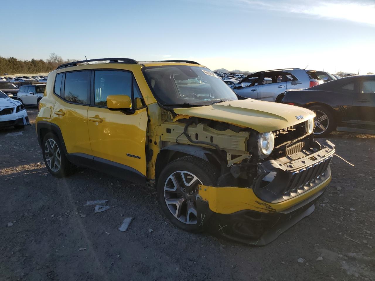 2015 Jeep Renegade - Image 4