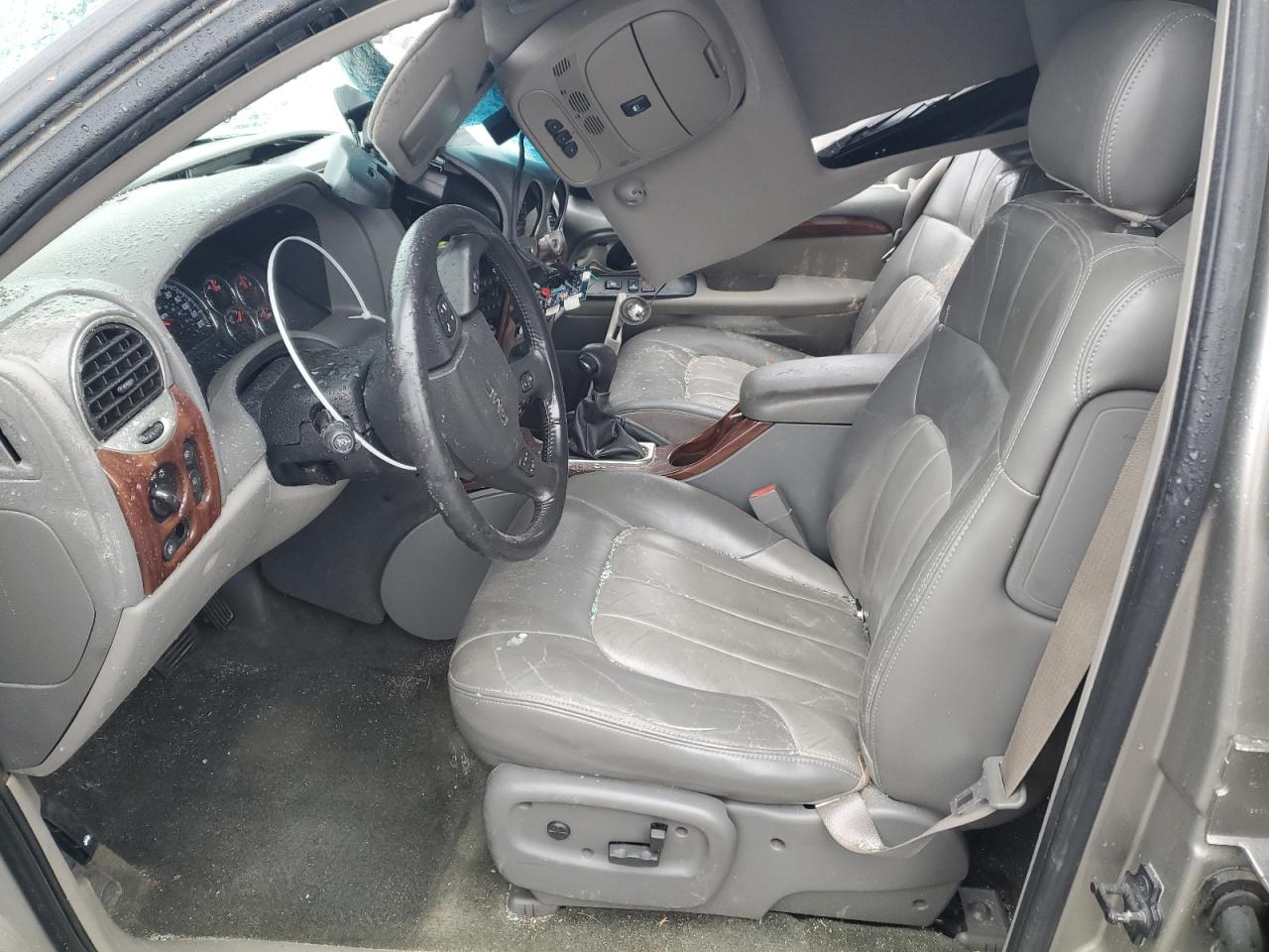 2002 GMC Envoy - Image 7