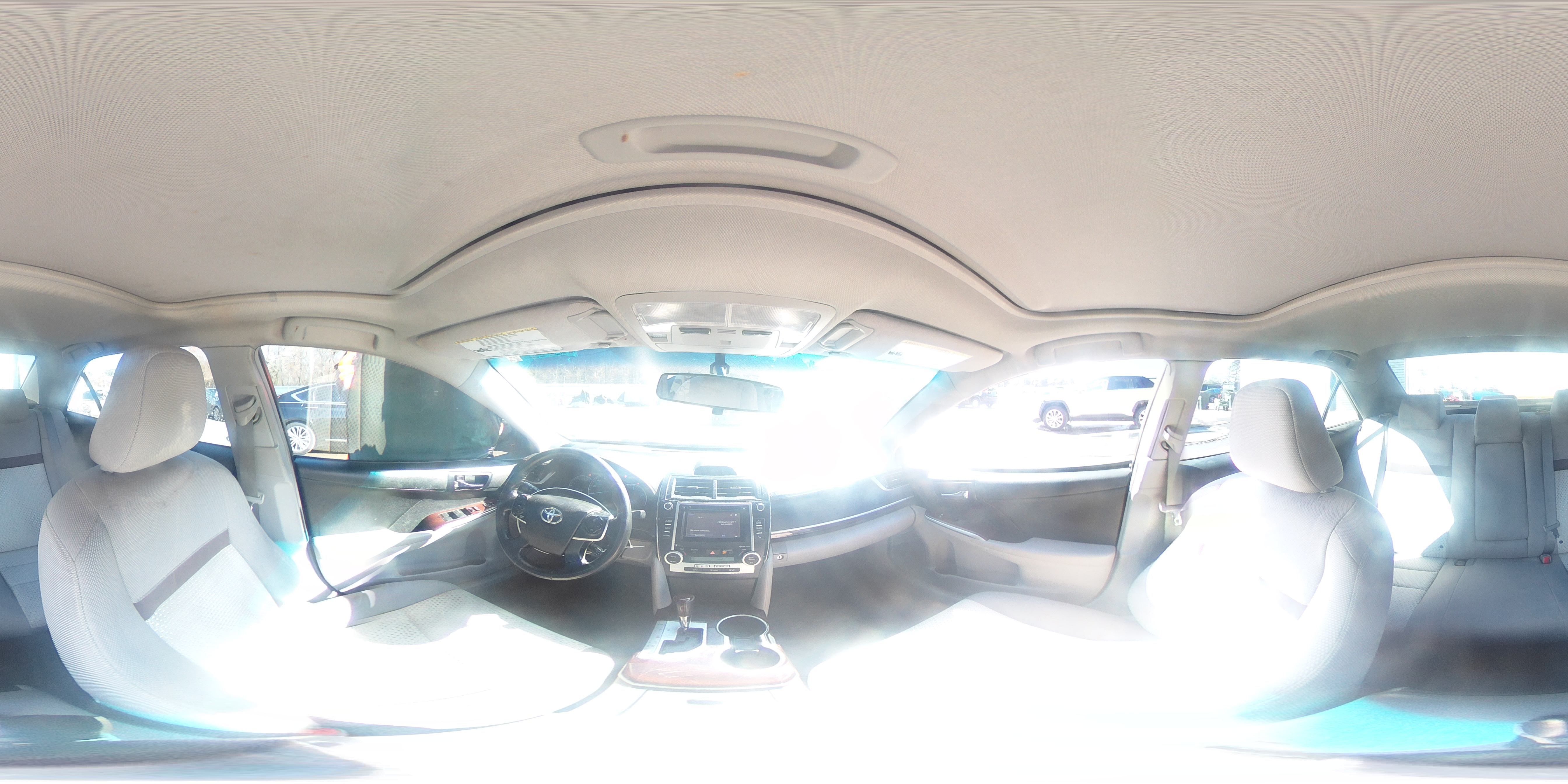 2014 Toyota Camry - Image 14