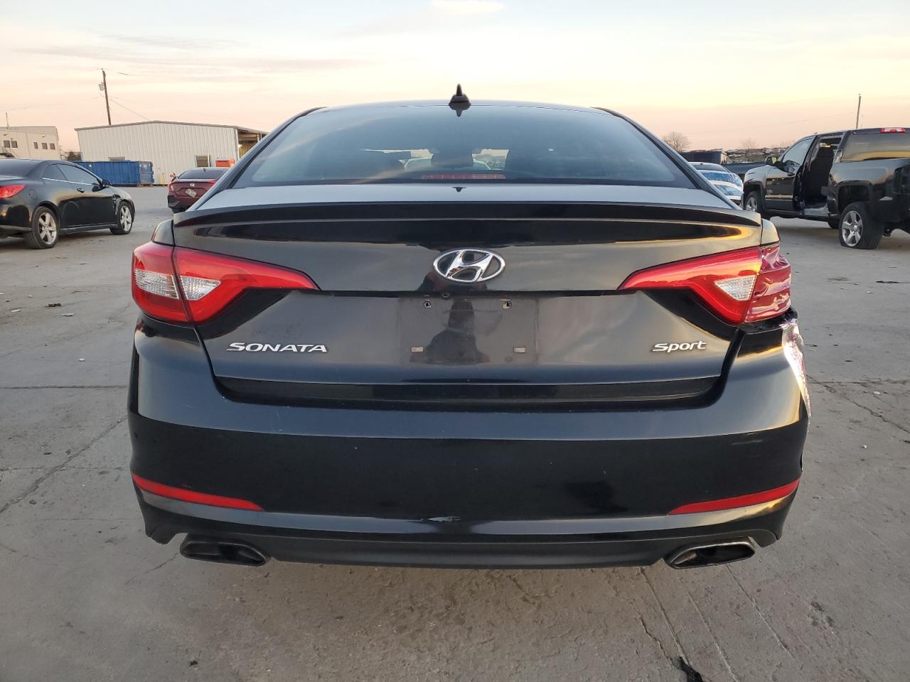 2016 Hyundai Sonata - Image 6