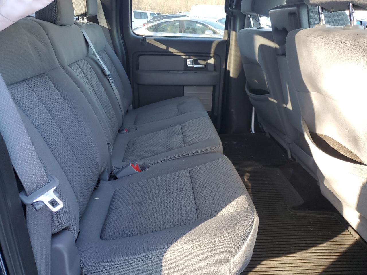 2014 Ford F-150 - Image 10