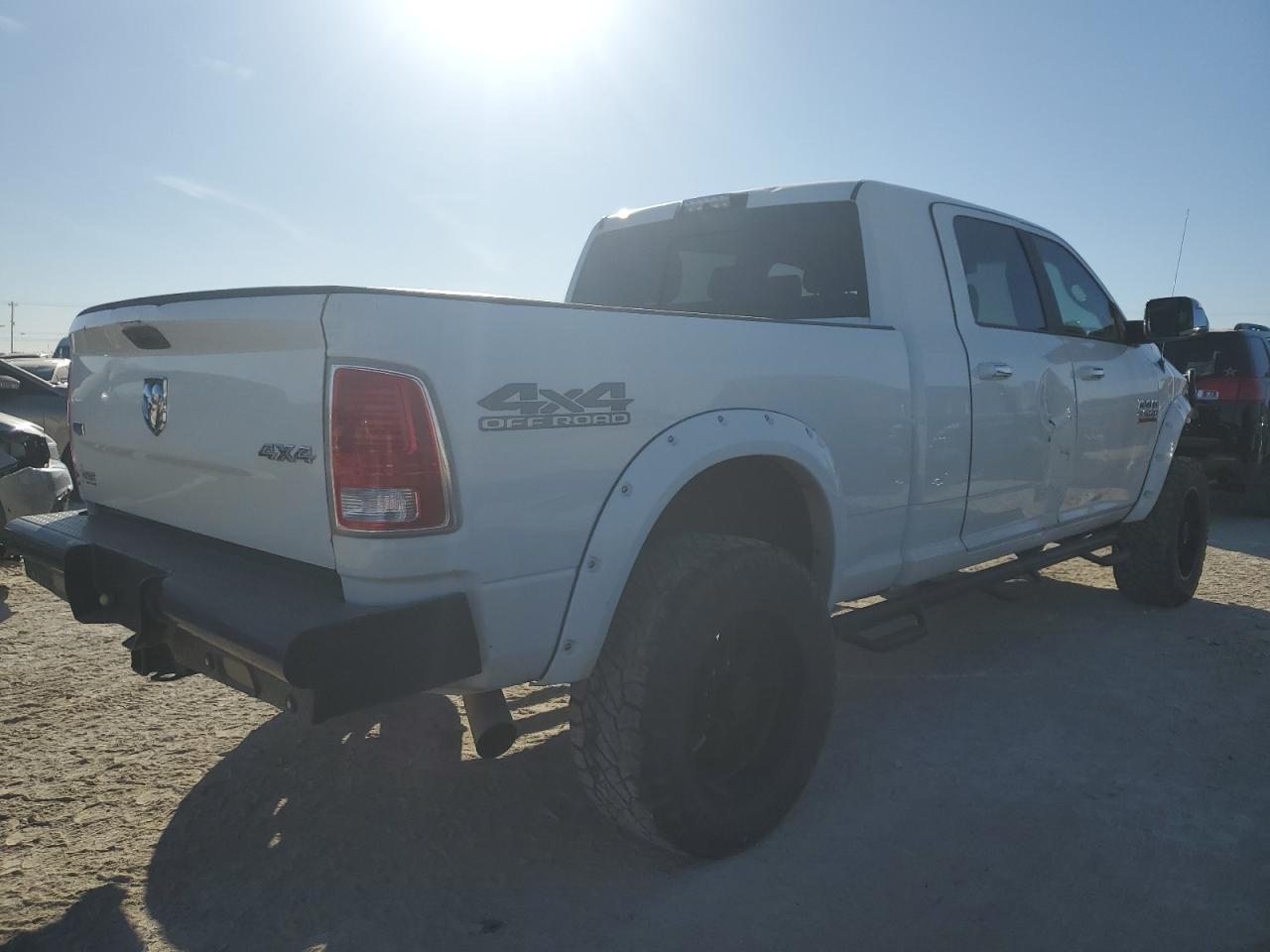 2017 RAM 2500 - Image 3