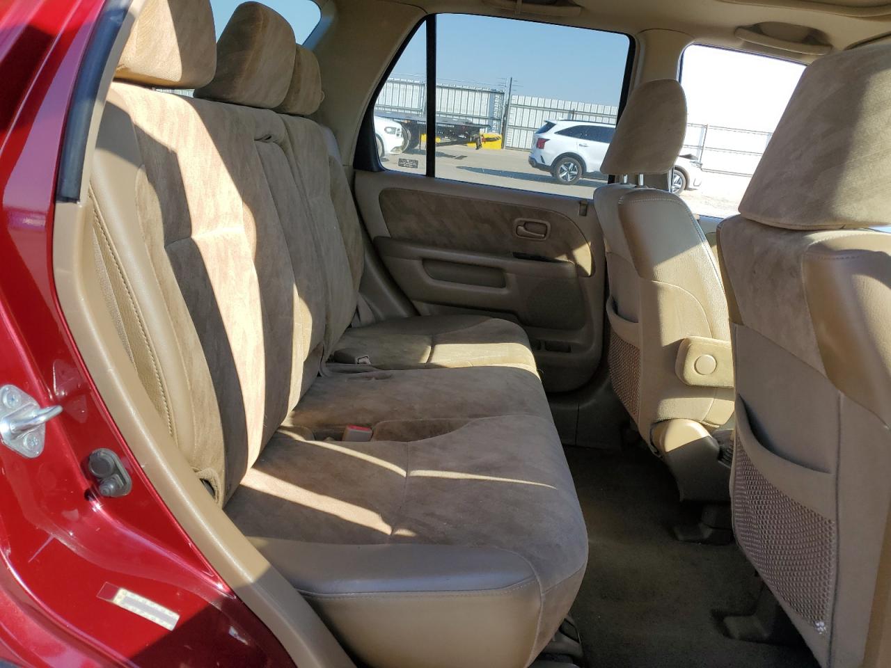 2004 Honda CR-V - Image 11