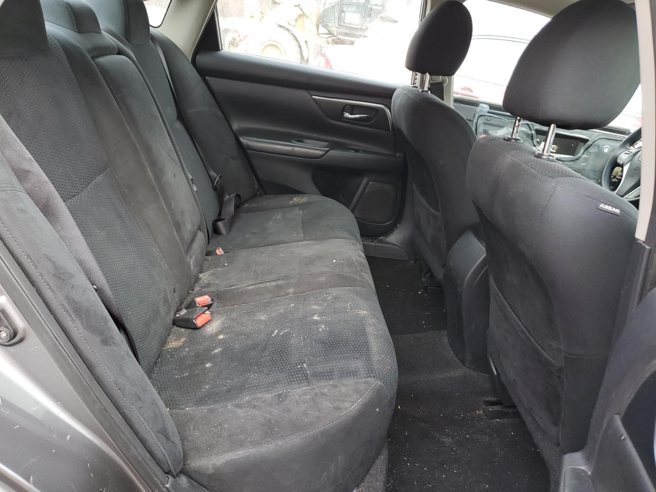2015 Nissan Altima - Image 10