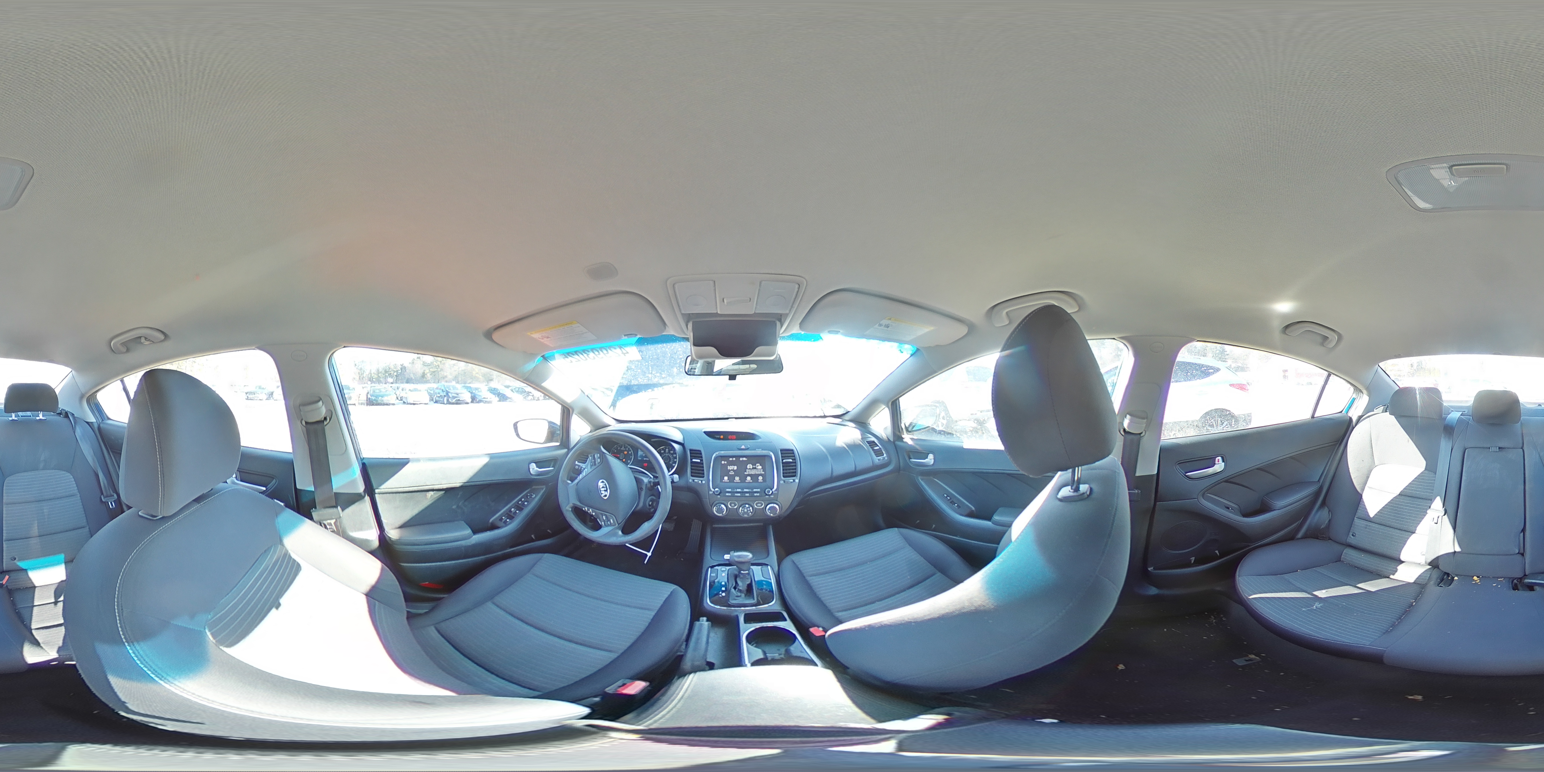 2018 Kia Forte - Image 13