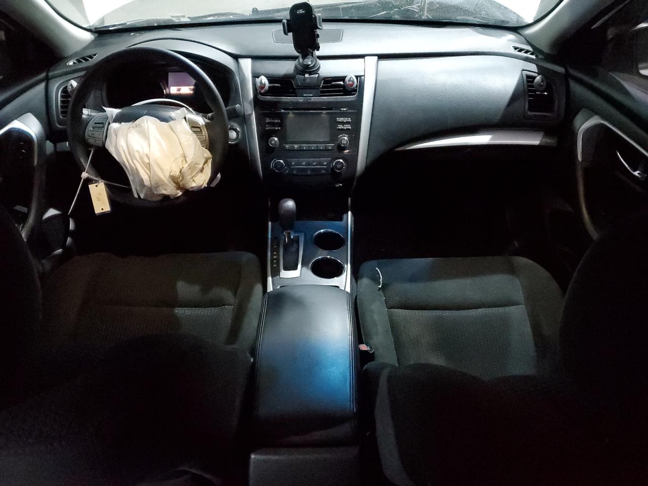 2015 Nissan Altima - Image 8