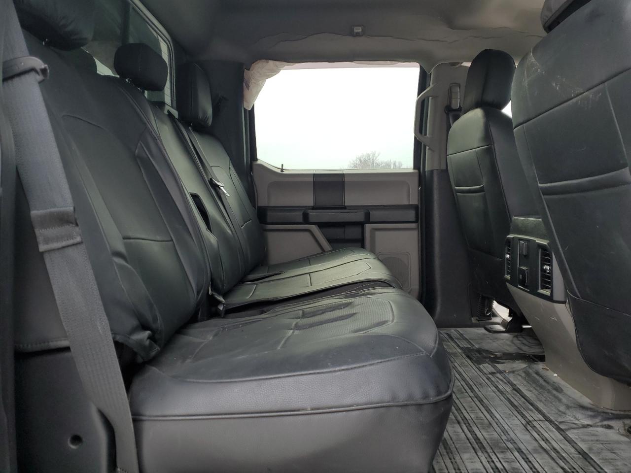 2018 Ford F-150 - Image 12