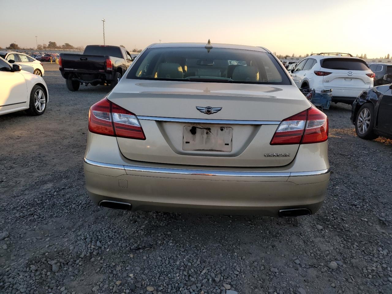 2012 Hyundai Genesis - Image 6