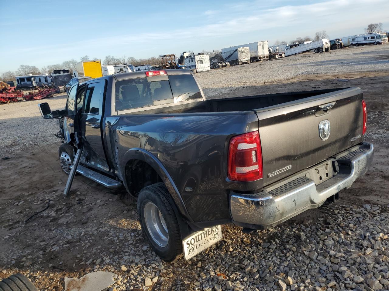 2022 RAM 3500 - Image 2