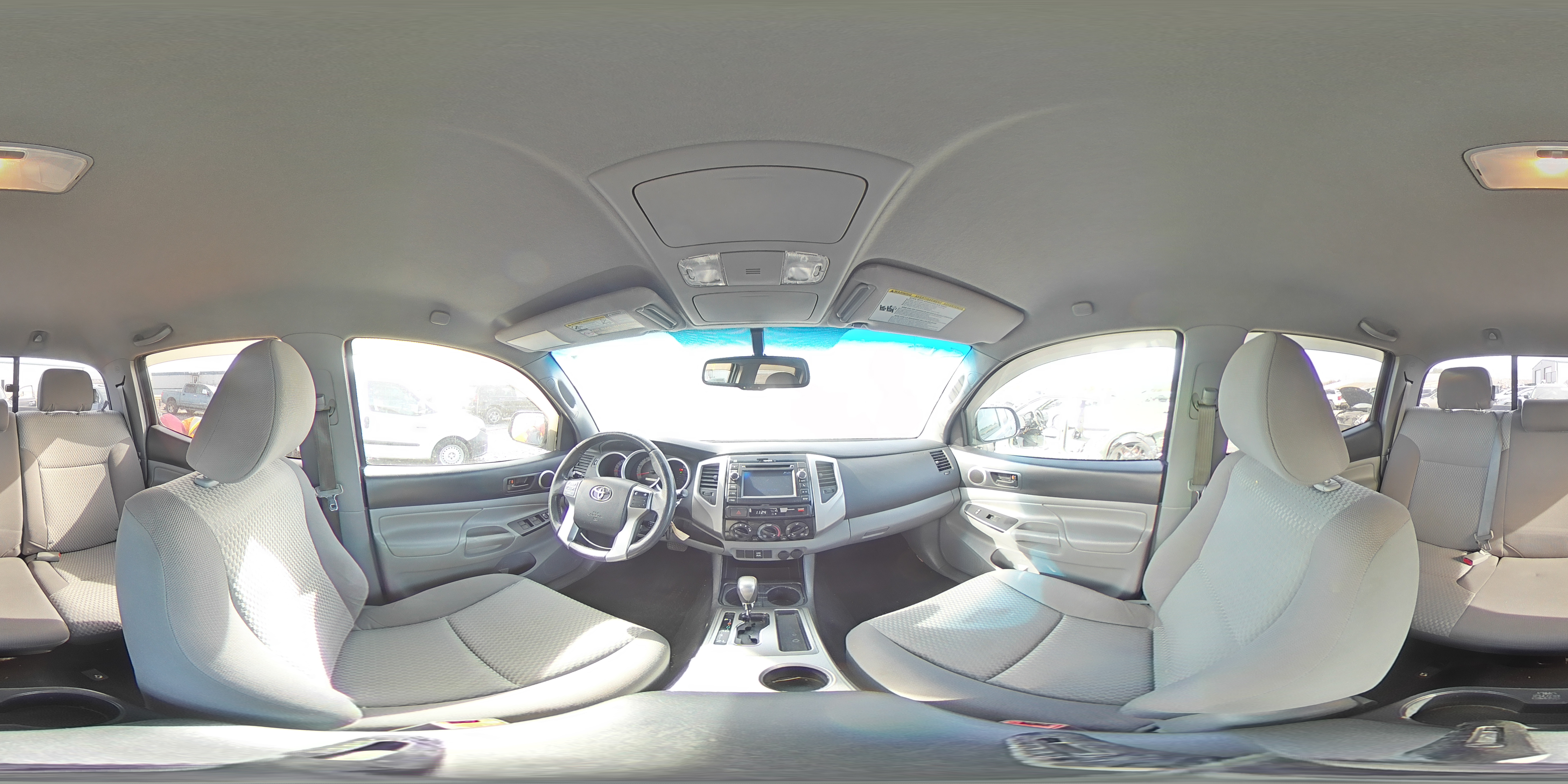2013 Toyota Tacoma - Image 15