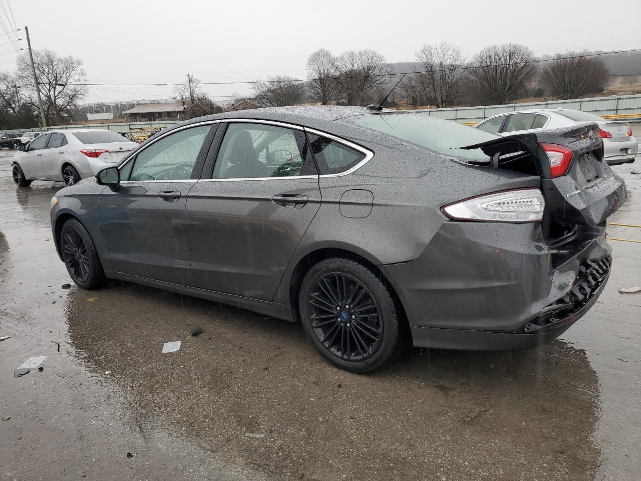 2016 Ford Fusion - Image 2