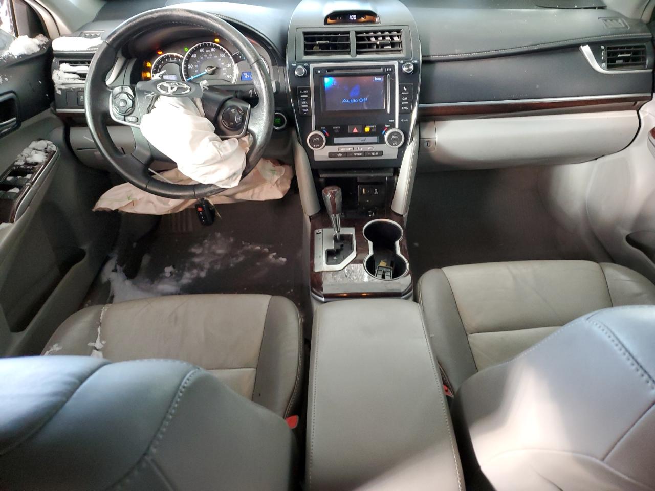 2012 Toyota Camry - Image 8
