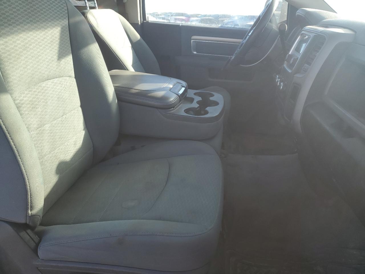 2014 RAM 2500 - Image 10
