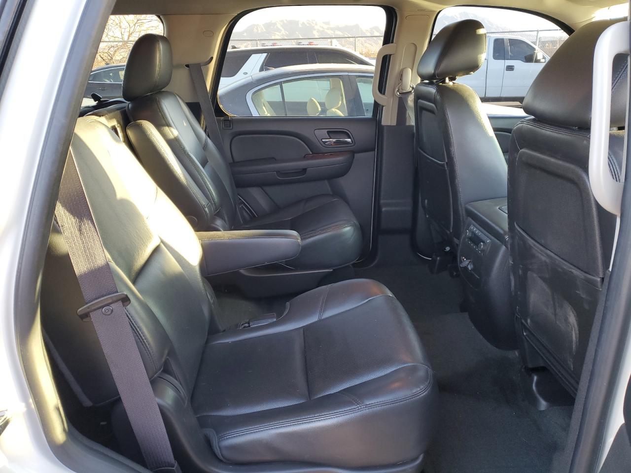 2014 Chevrolet Tahoe - Image 11