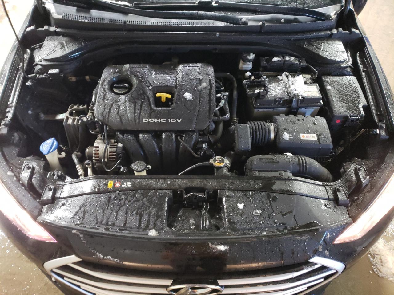 2017 Hyundai Elantra - Image 11