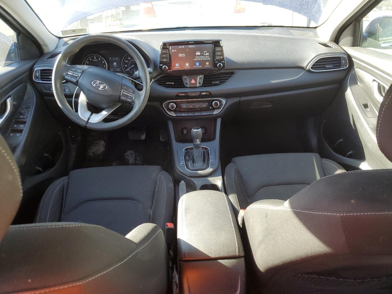 2019 Hyundai Elantra - Image 8