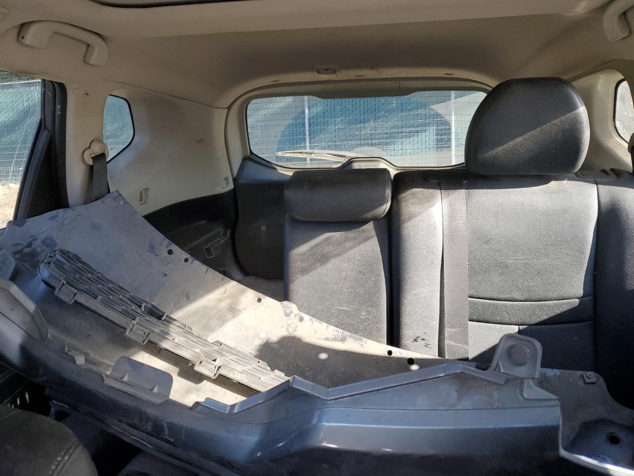 2016 Nissan Rogue - Image 10