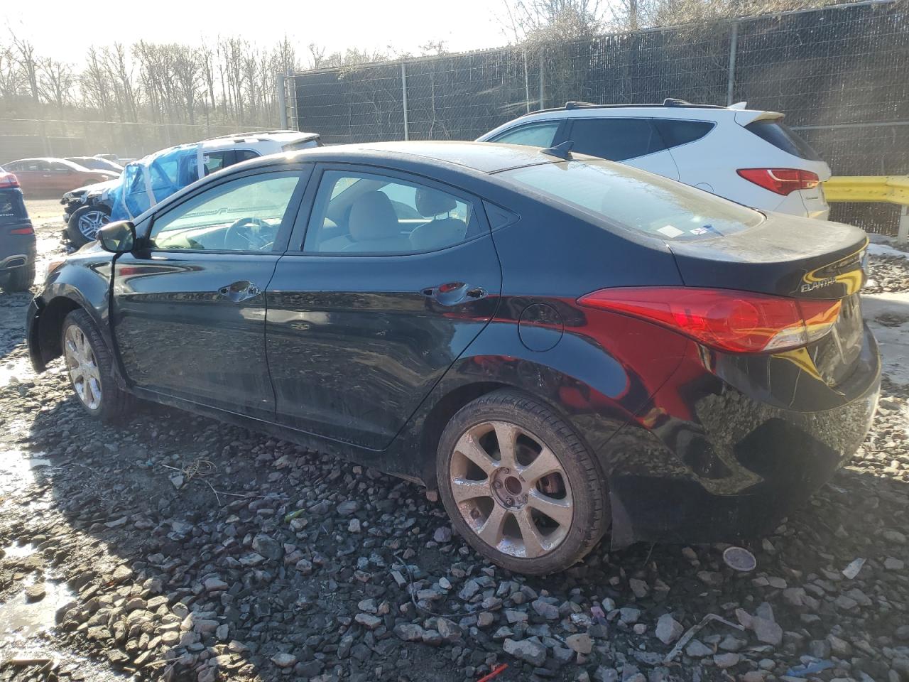 2013 Hyundai Elantra - Image 2