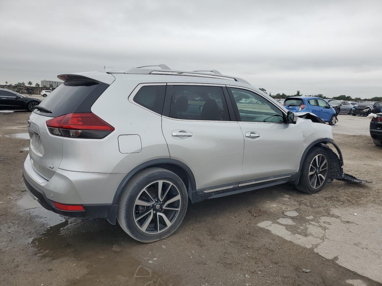 2019 Nissan Rogue - Image 3
