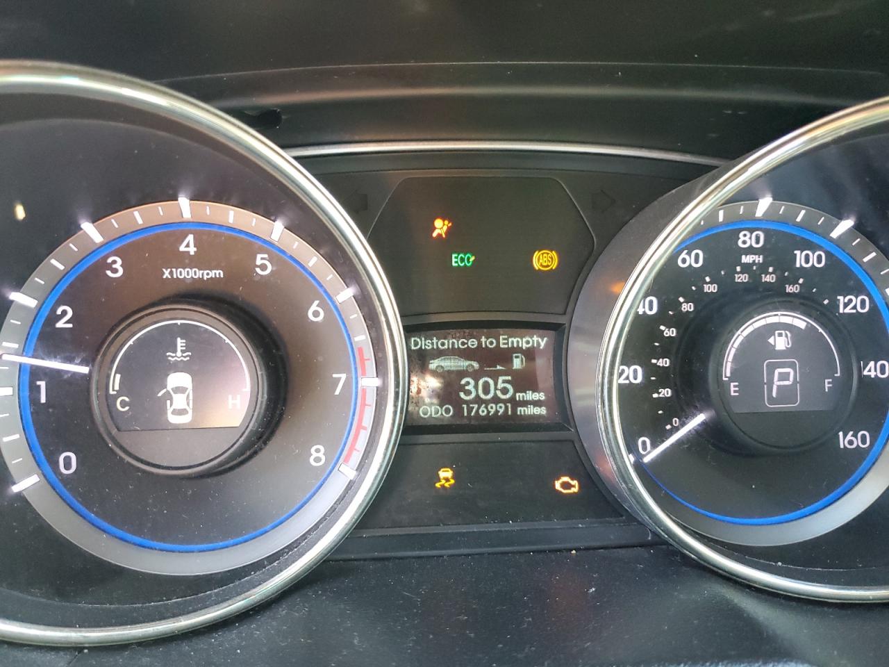 2012 Hyundai Sonata - Image 9