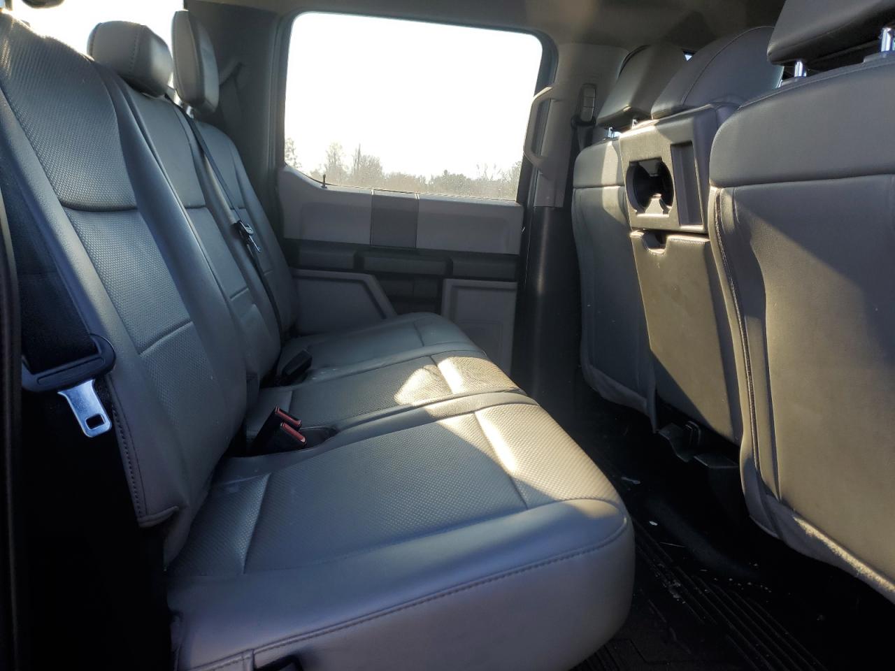 2020 Ford F250 - Image 10