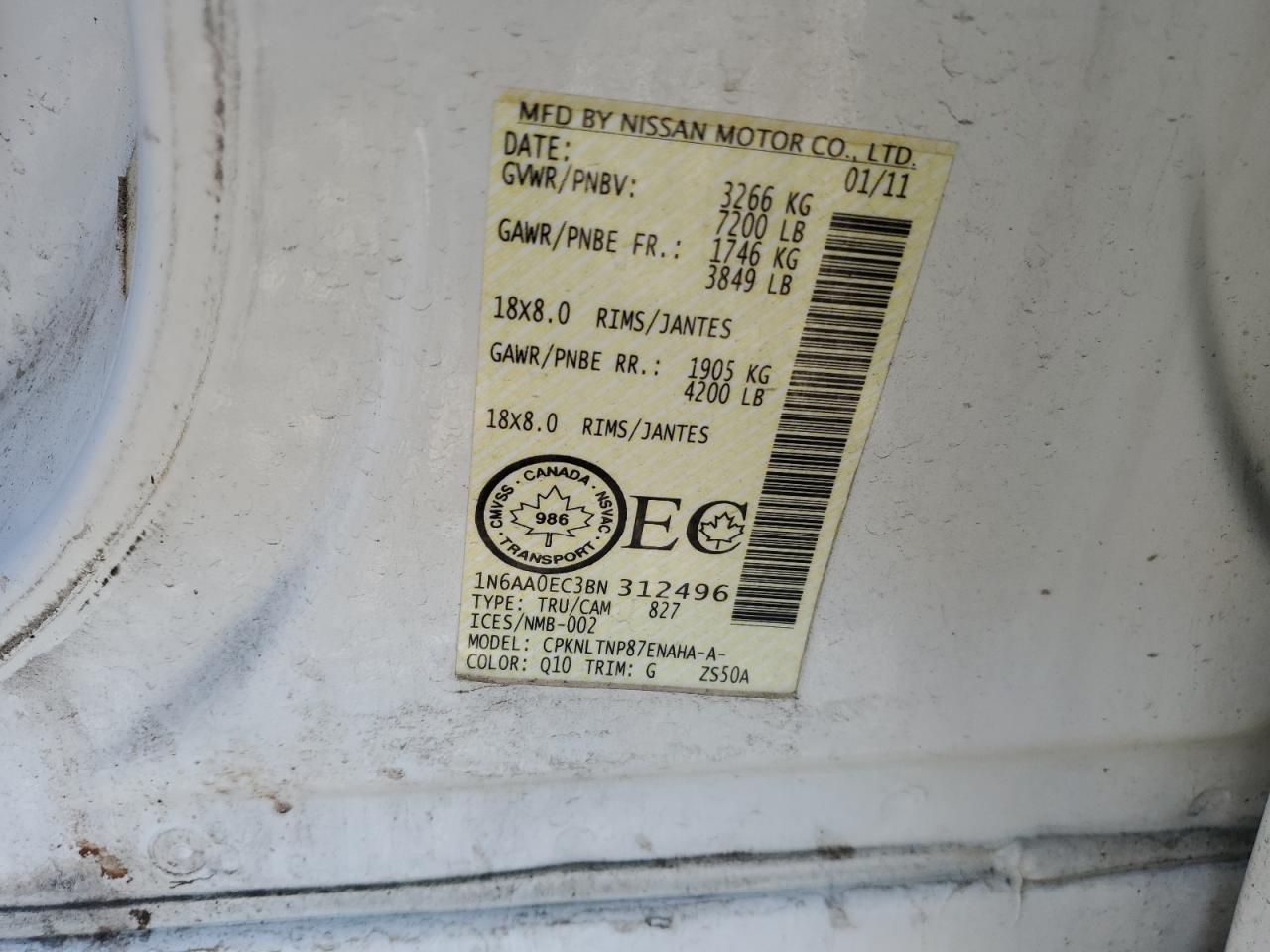 2011 Nissan Titan - Image 12