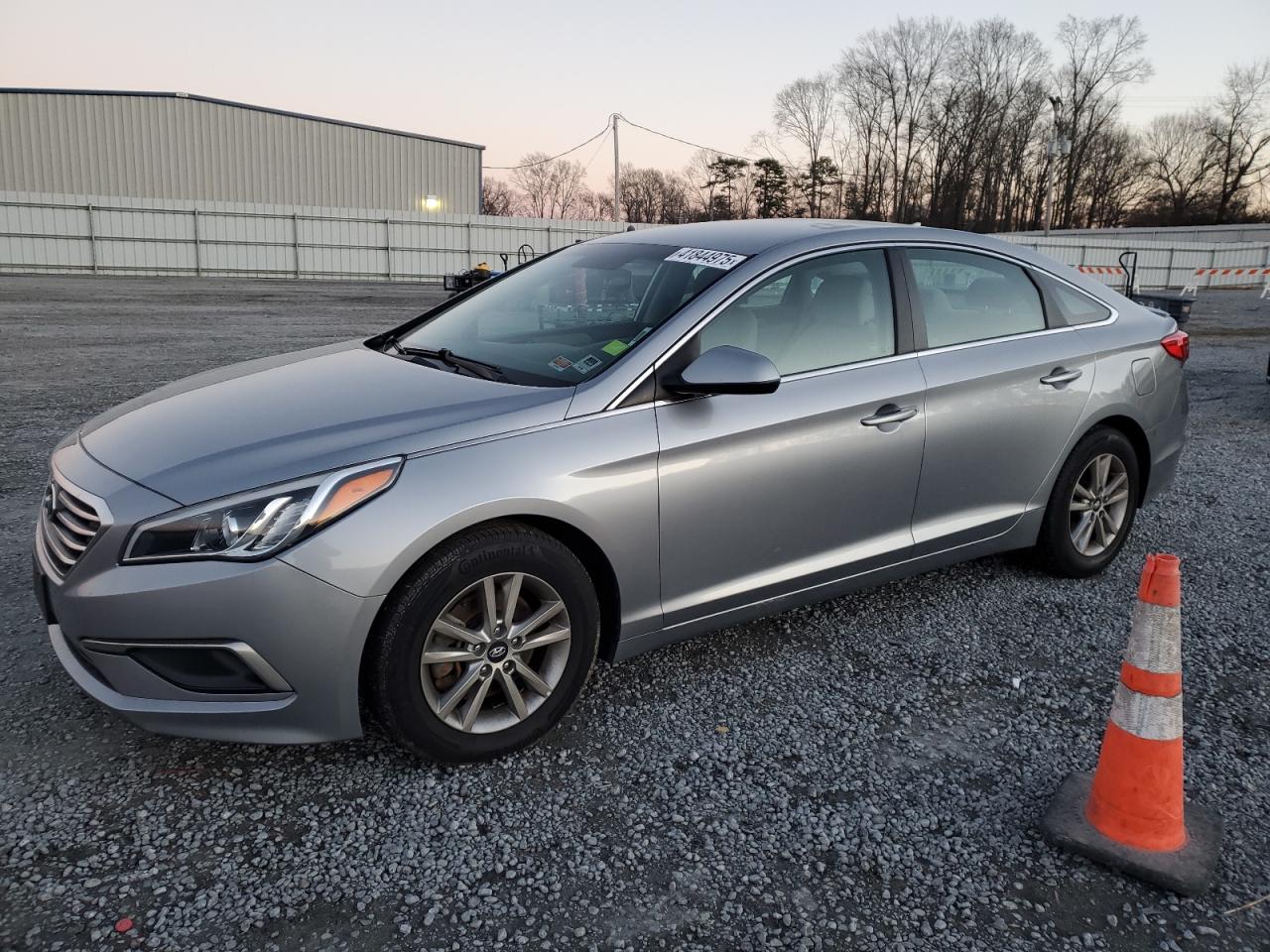 2016 Hyundai Sonata - Image 1