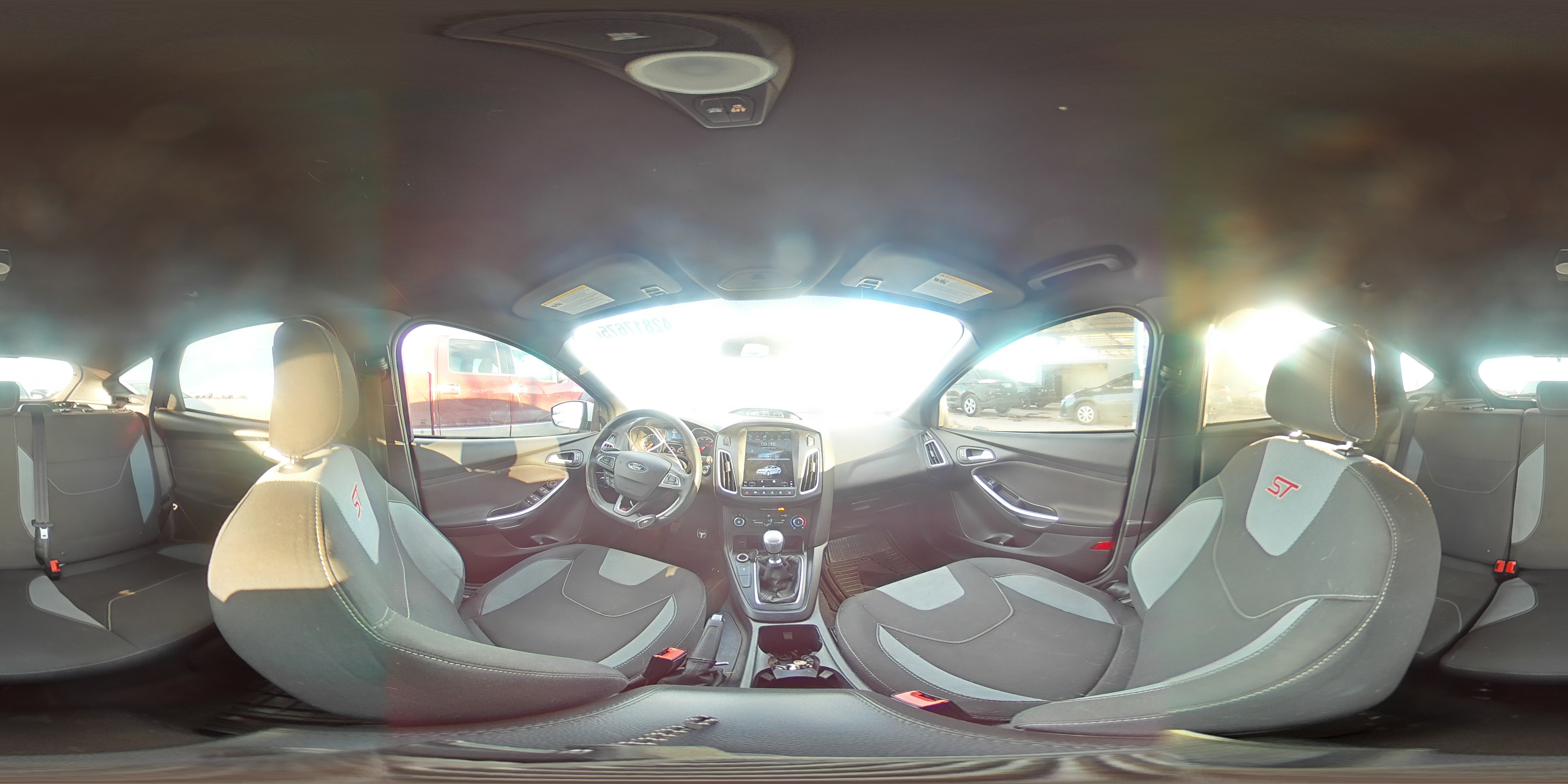 2018 Ford Focus - Image 13