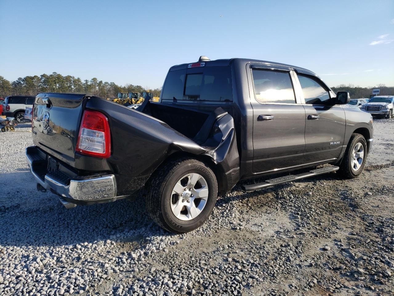 2019 RAM 1500 - Image 3