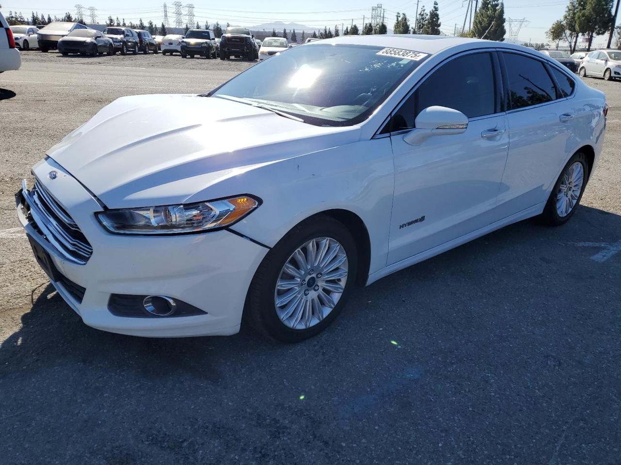 VIN 3FA6P0LU2GR384710 2016 FORD FUSION no.1