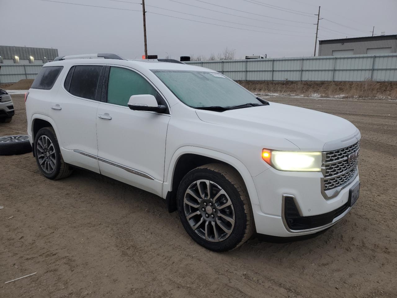 2022 GMC Acadia - Image 4