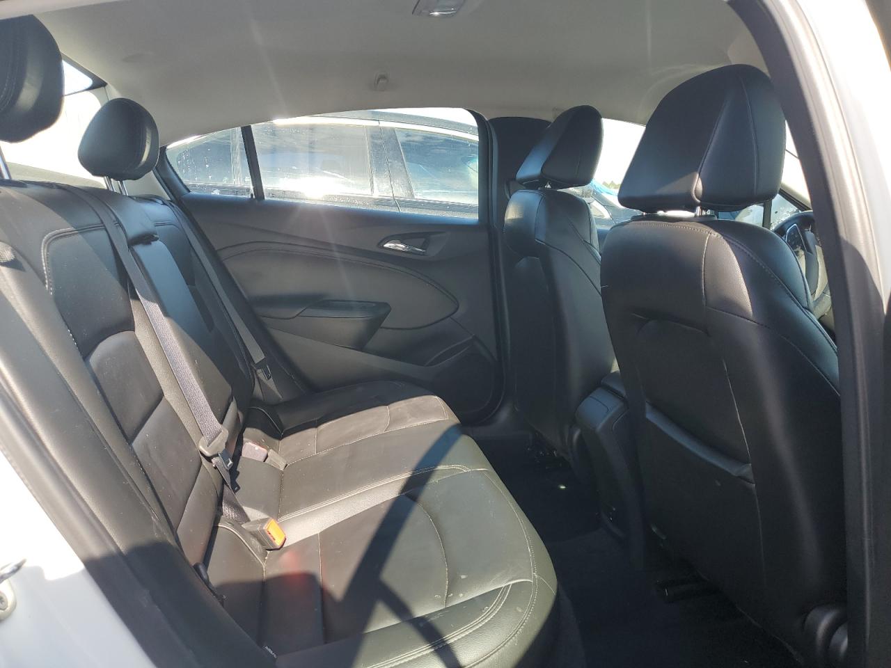 2018 Chevrolet Cruze - Image 10